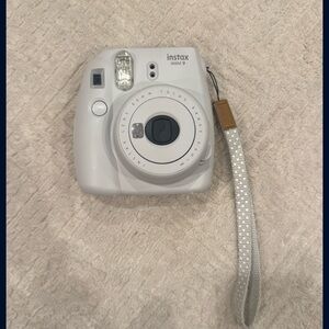 Instax Mini 9 Camera in Soft White